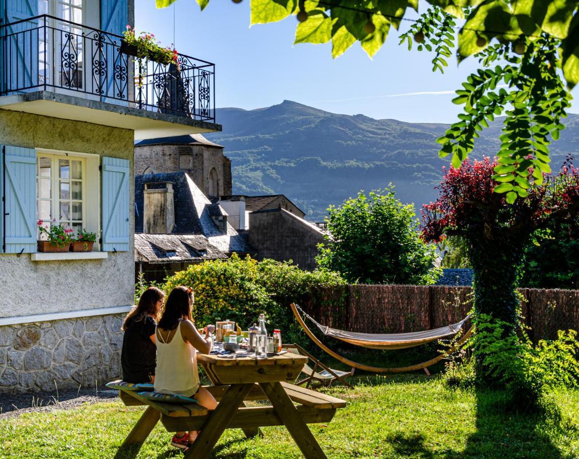 Pyrenees Cycling Lodge Saint-Savin  Exterior foto