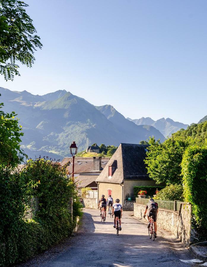 Pyrenees Cycling Lodge Saint-Savin  Exterior foto