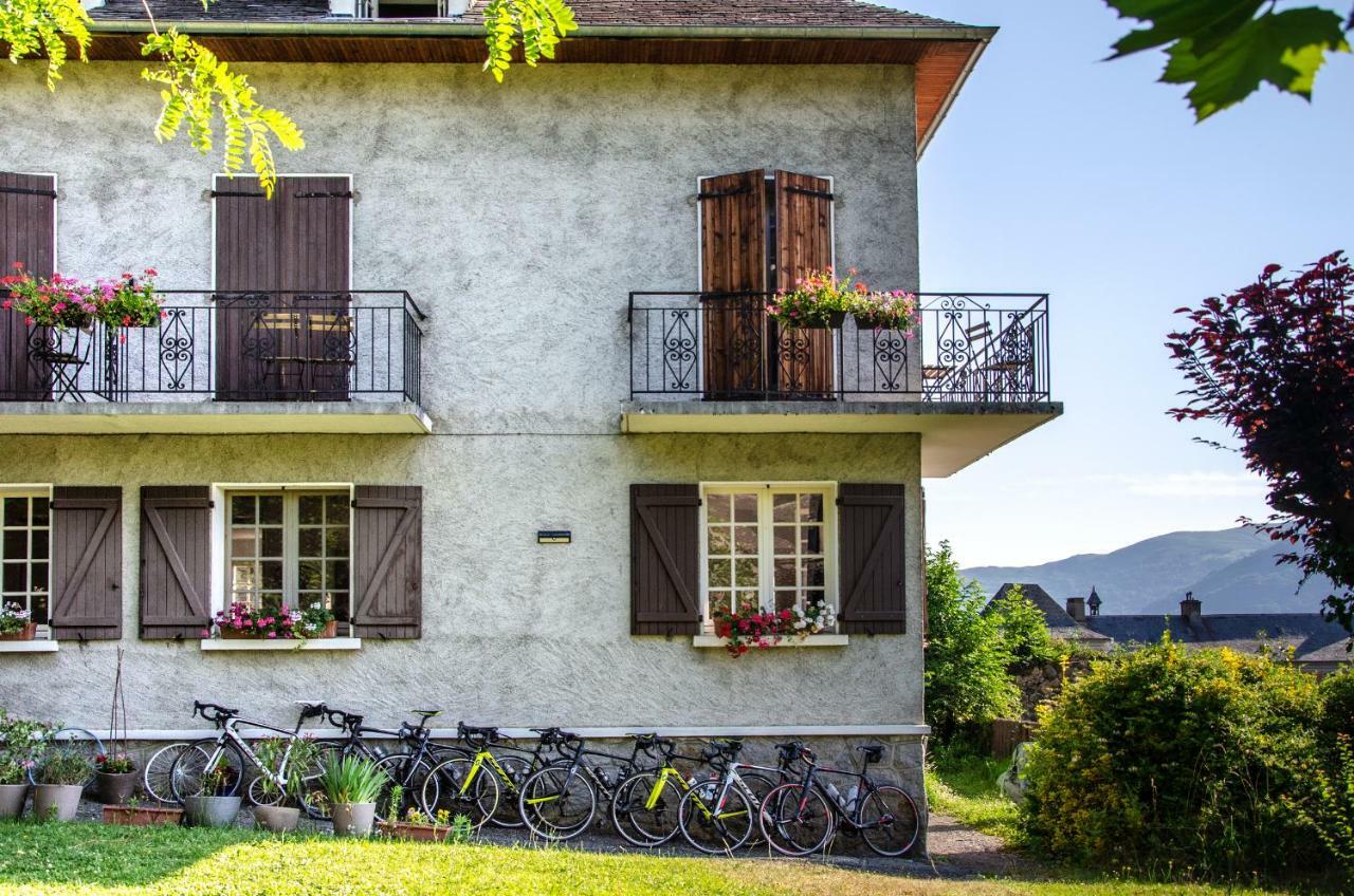 Pyrenees Cycling Lodge Saint-Savin  Exterior foto